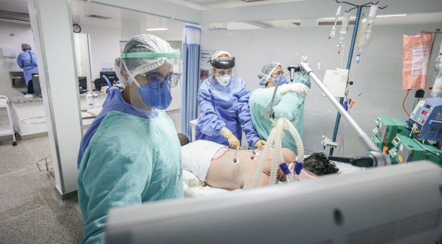 Mais de 80% dos internados não completaram o esquema vacinal contra a Covid-19